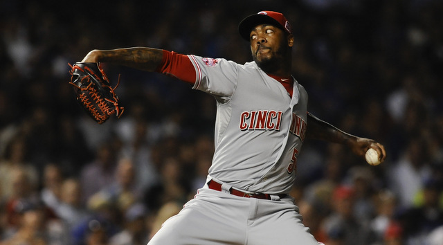 Reds announce Aroldis Chapman trade to the Yankees