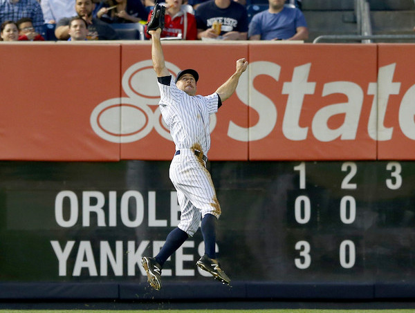 New York Yankees on X: Congratulations to Brett Gardner, who received his  2016 @RawlingsSports Gold Glove Award today!  / X